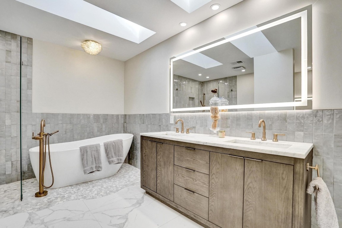 21464 Bridge View Dr