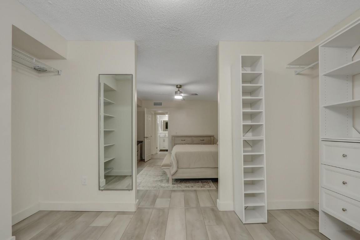 730 7th Ln
