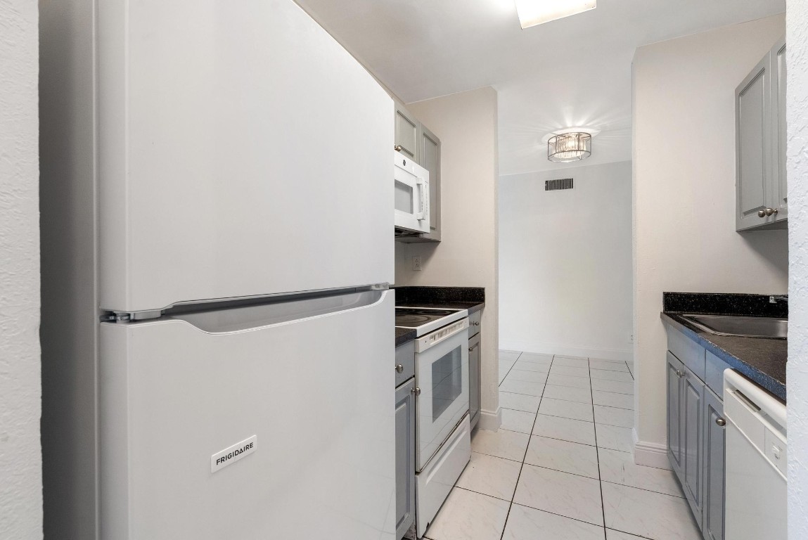 11583 NW 42nd ST 11583