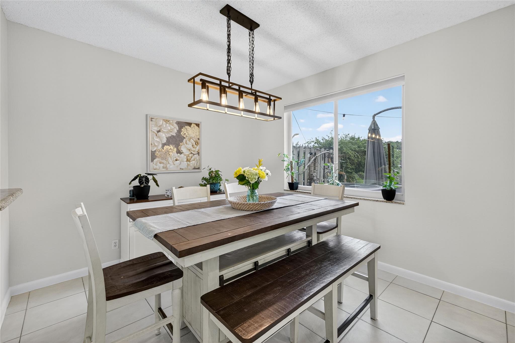 5046 Stagecoach Dr 5046