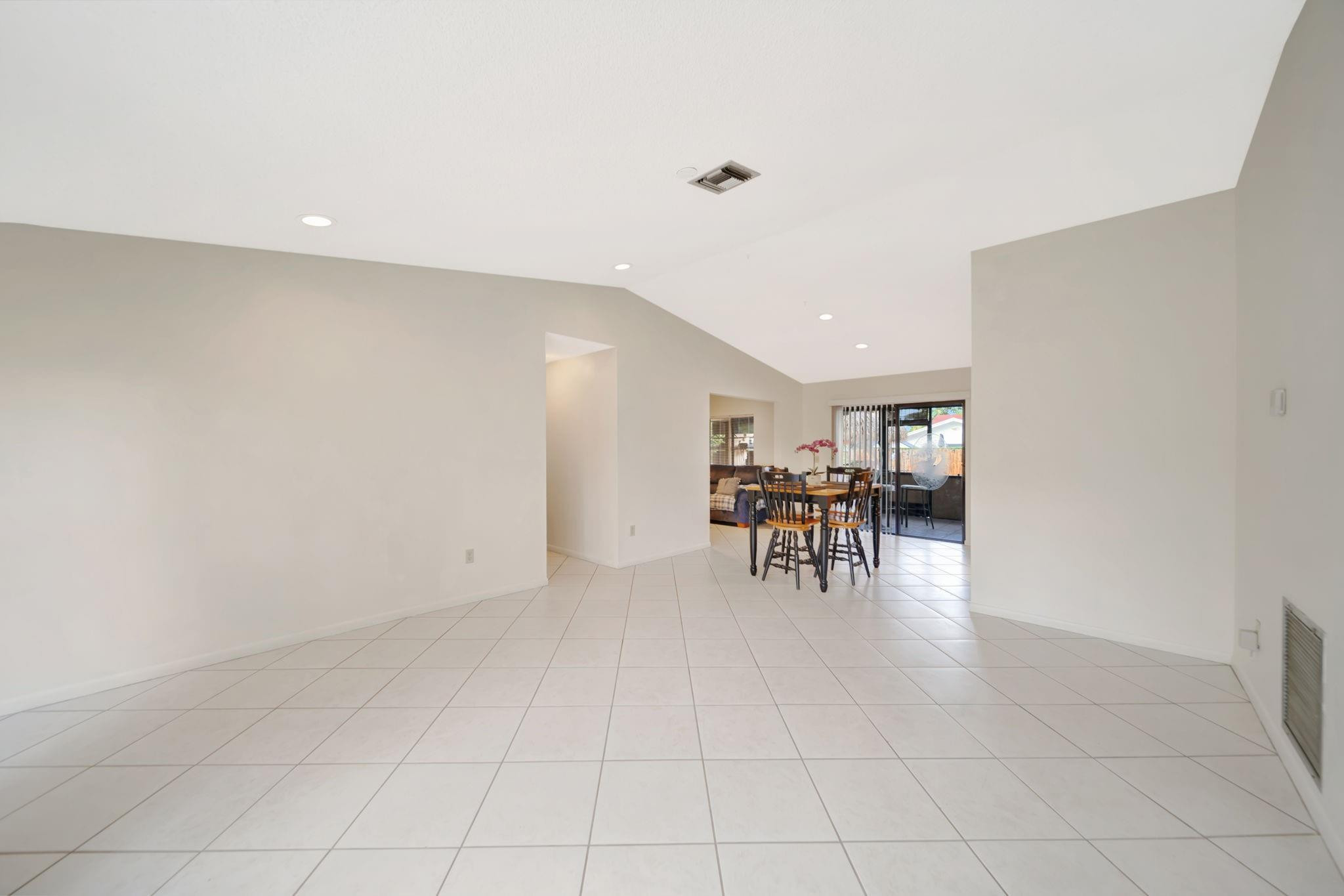 22699 SW 53rd Ave