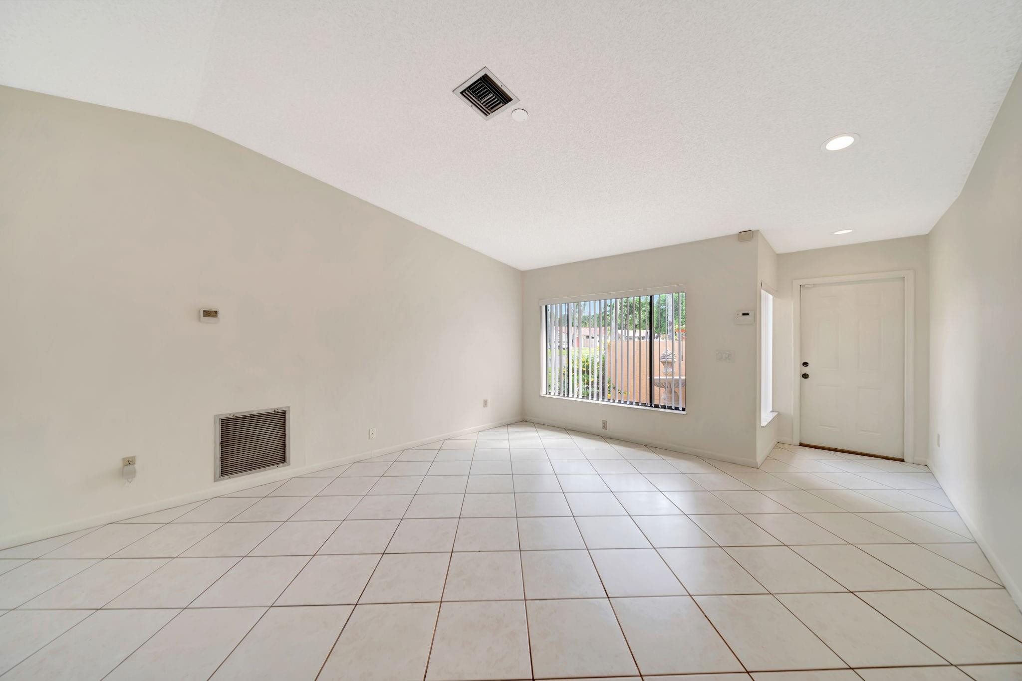 22699 SW 53rd Ave