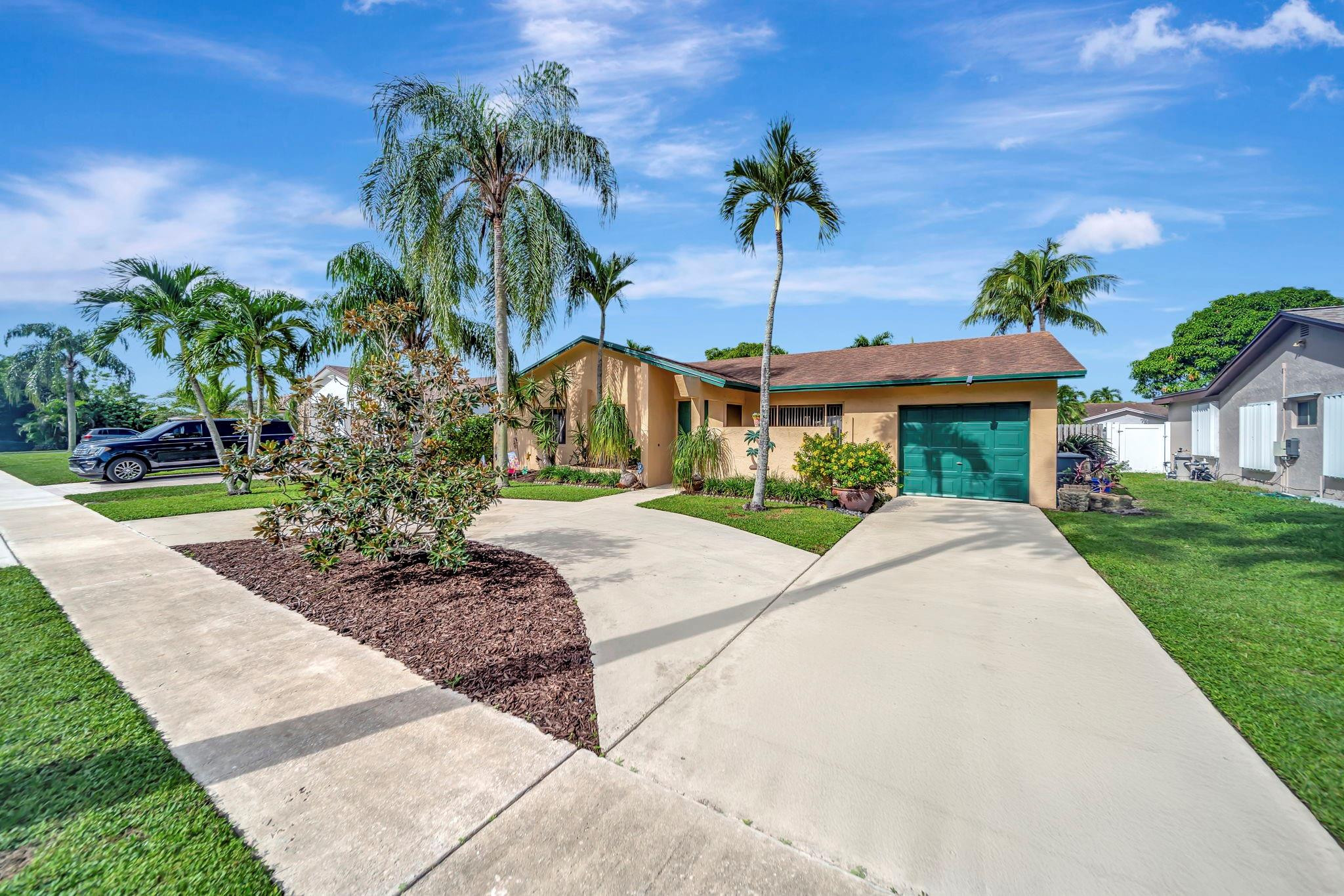 22699 SW 53rd Ave