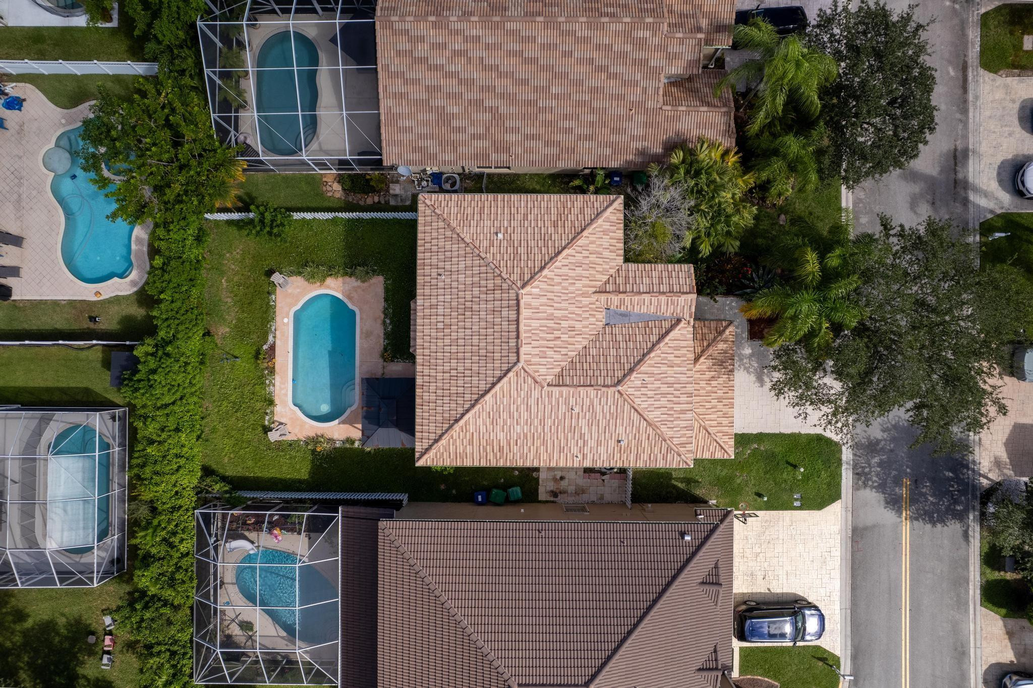 5228 NW 112th Ter