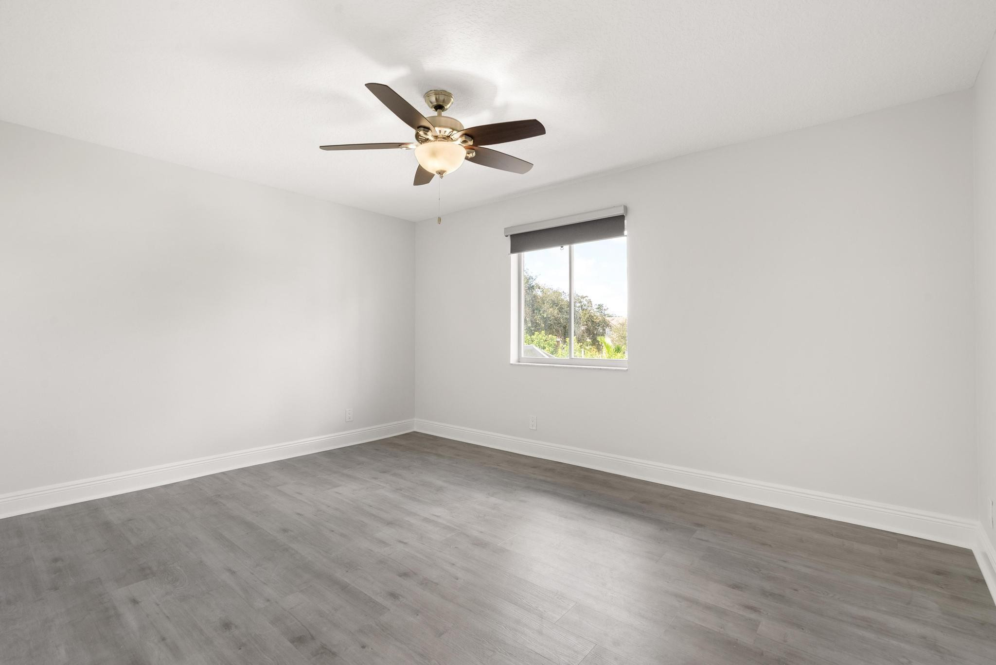 5228 NW 112th Ter