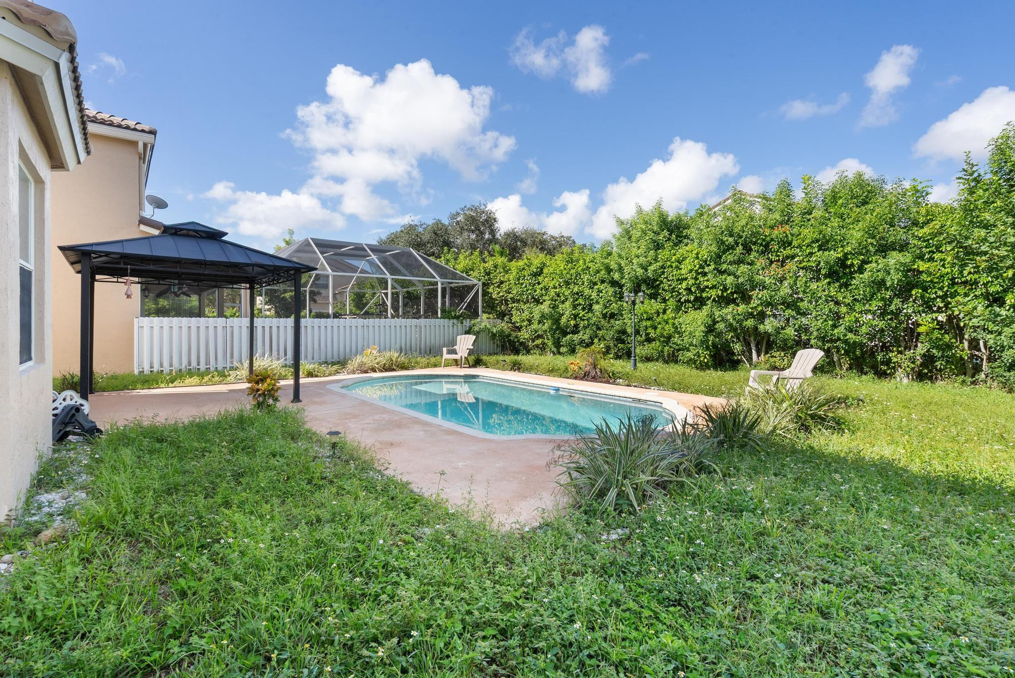 5228 NW 112th Ter