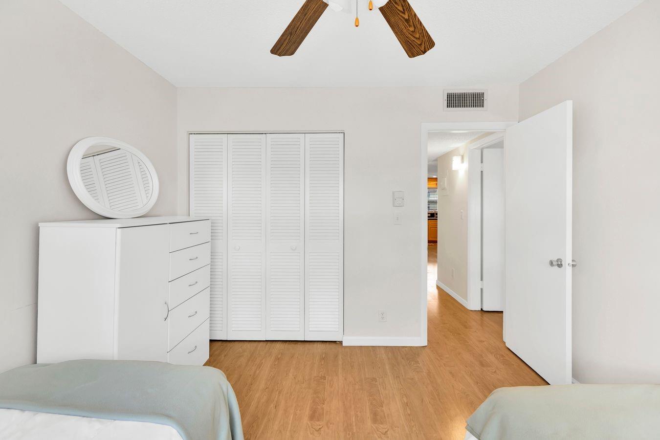 5300 Washington St D206