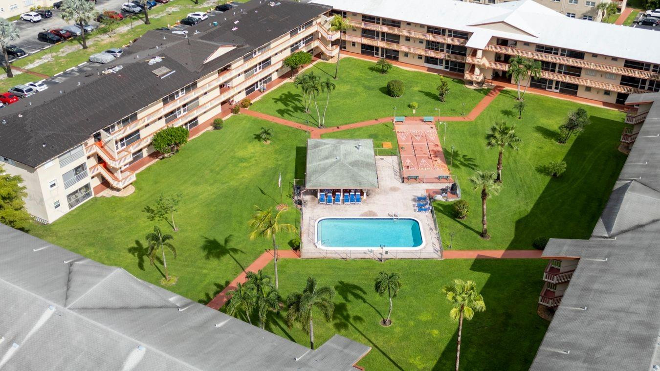 5300 Washington St D206