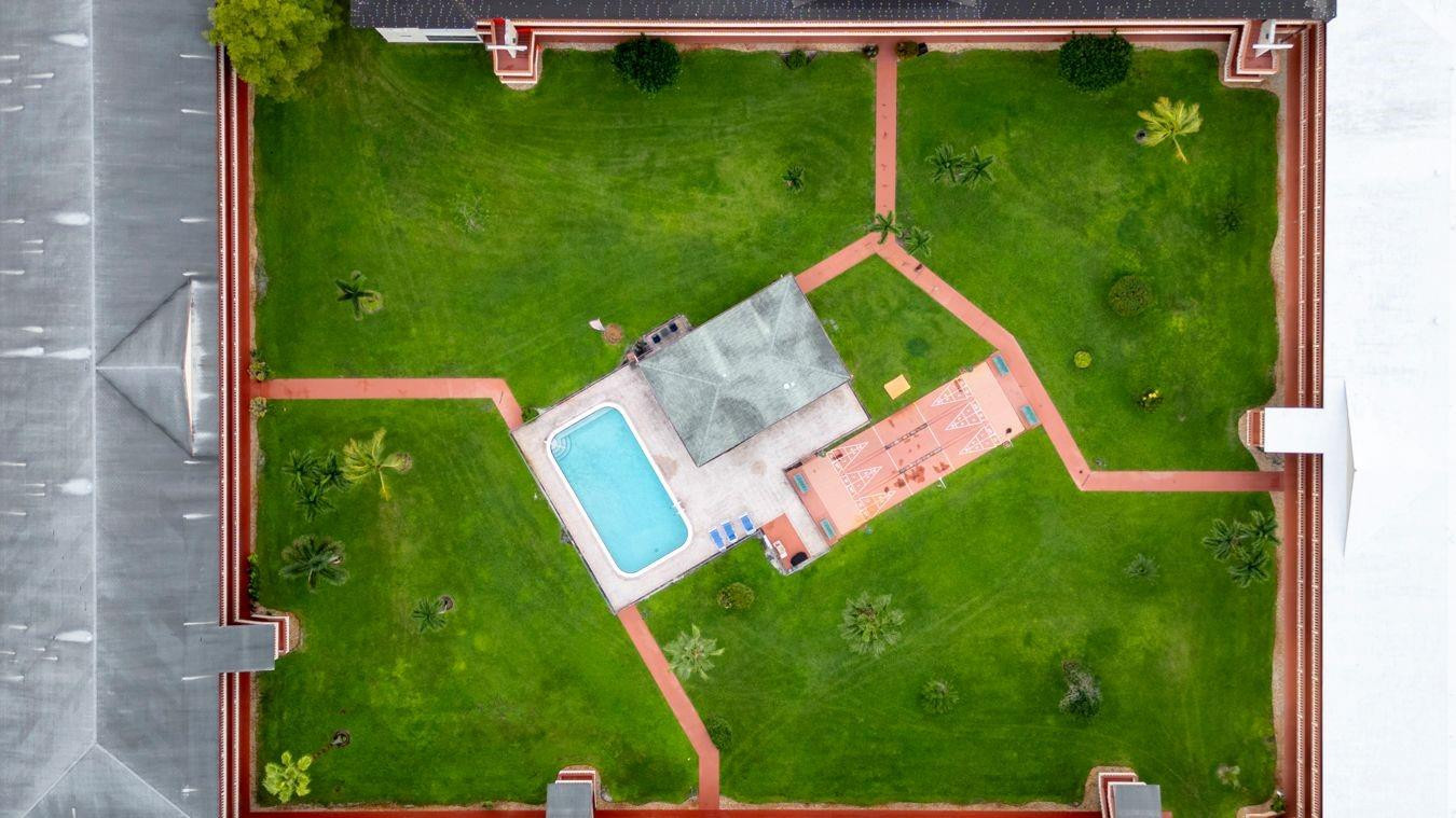 5300 Washington St D206