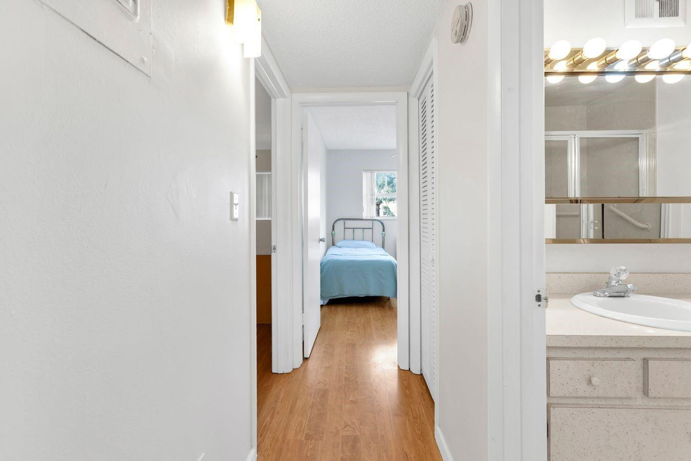 5300 Washington St D206