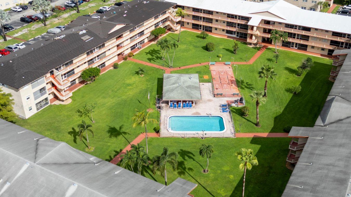 5300 Washington St D206