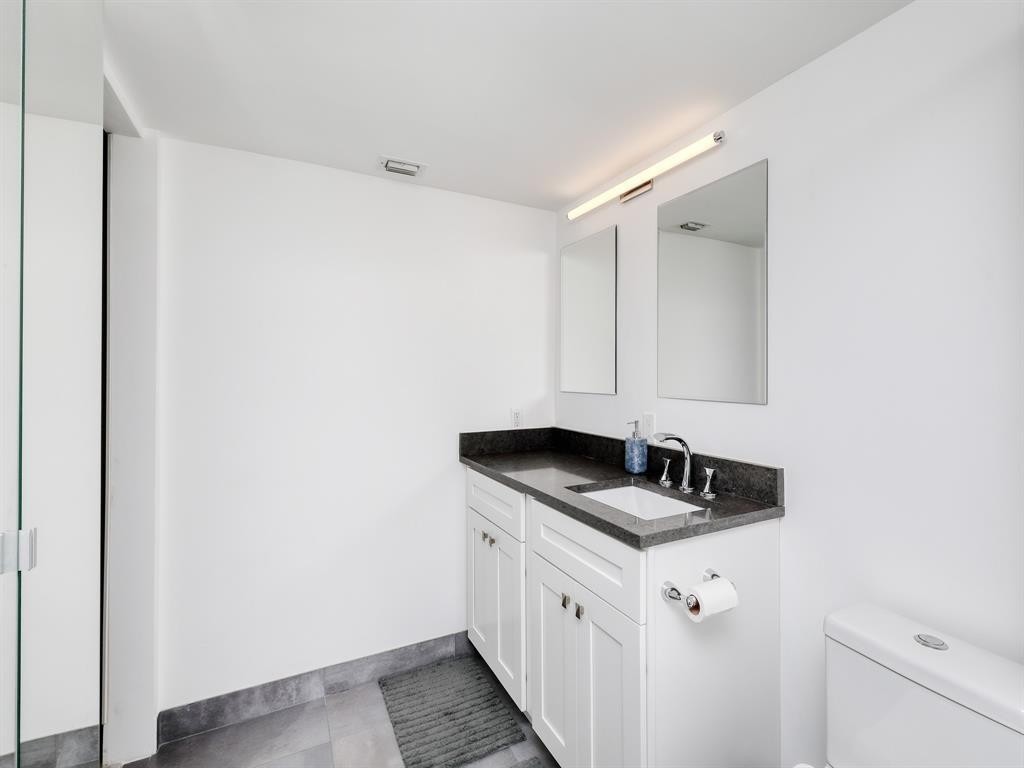 3004 Portofino Isle B2