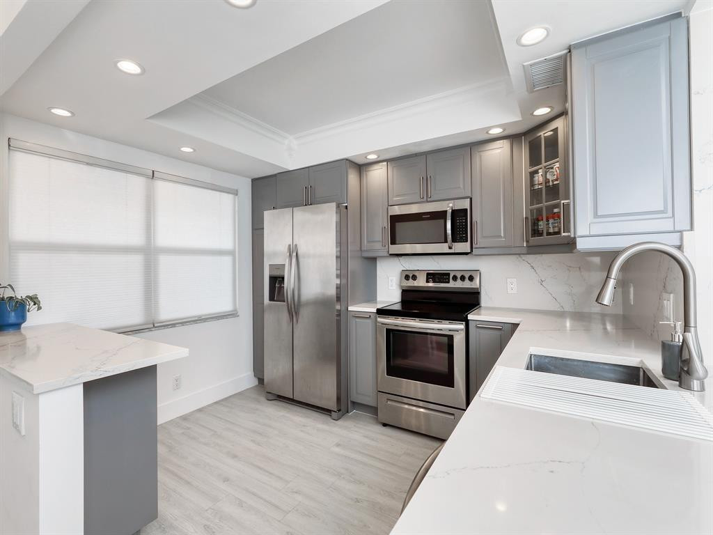 3004 Portofino Isle B2