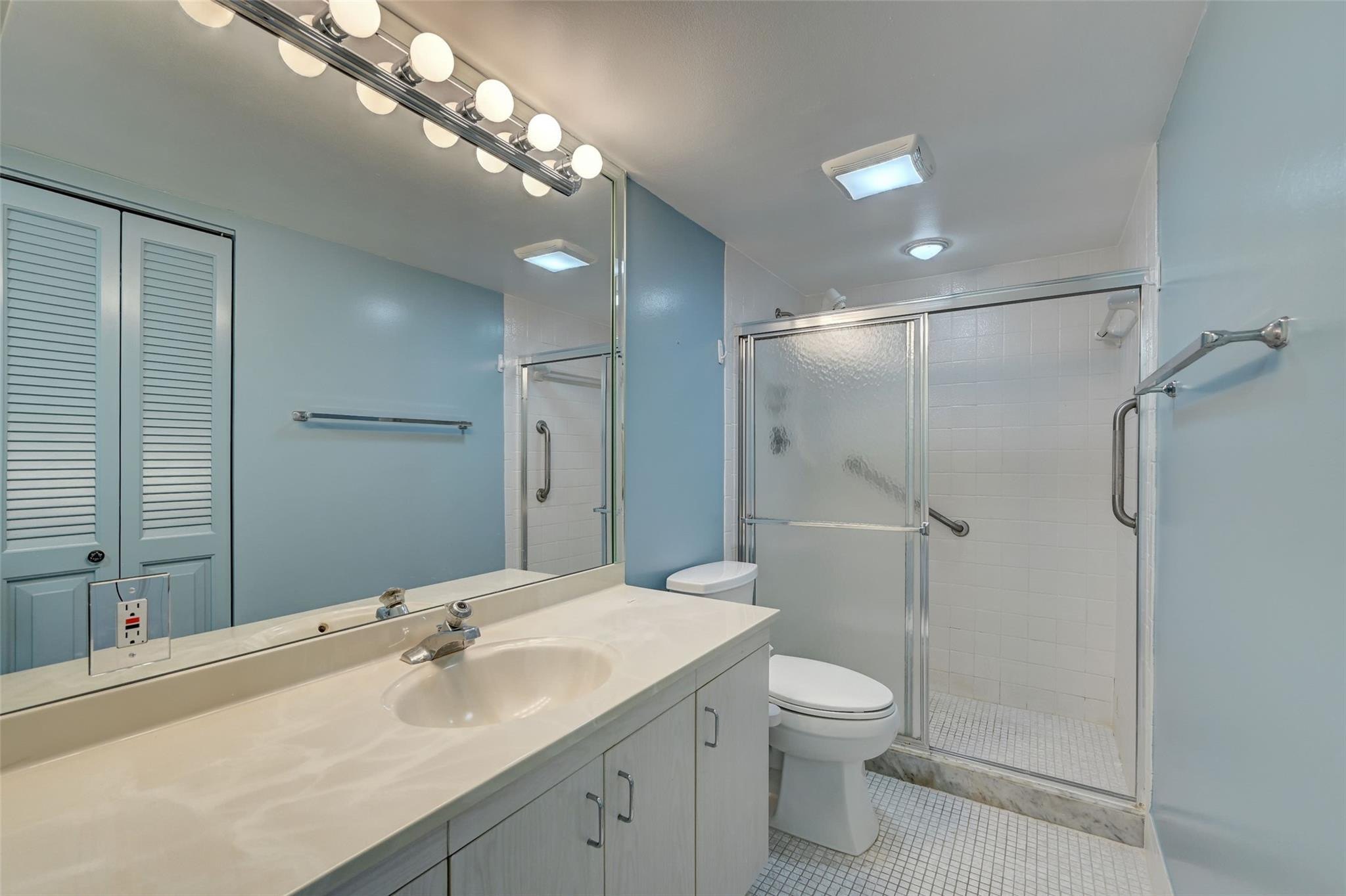 4402 Martinique Ct D2