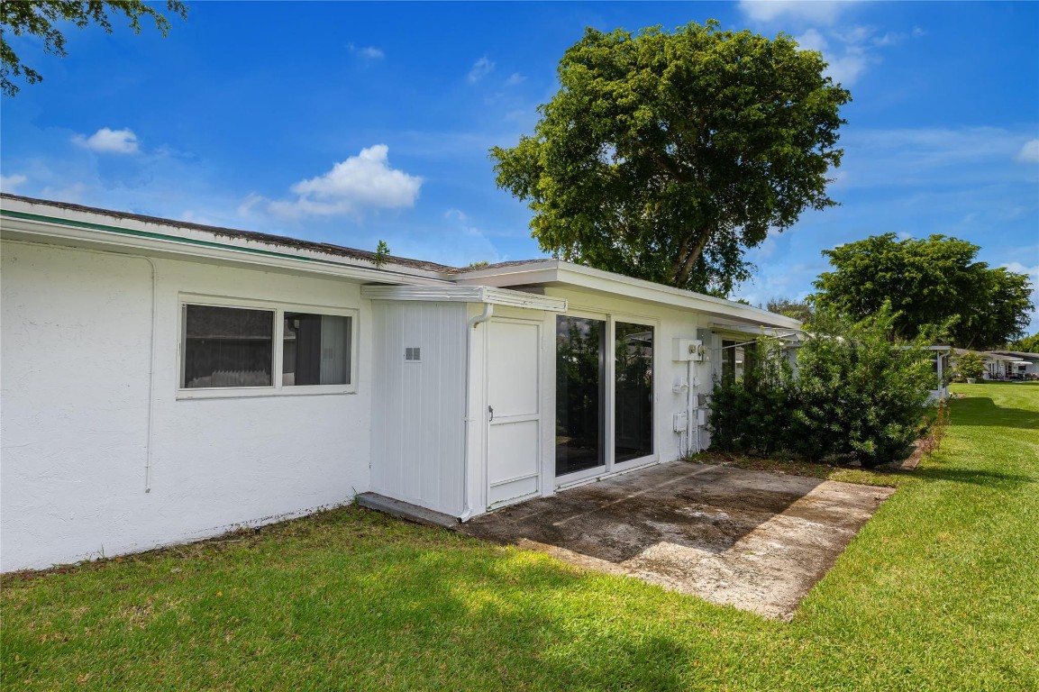 8551 NW 11th St B163