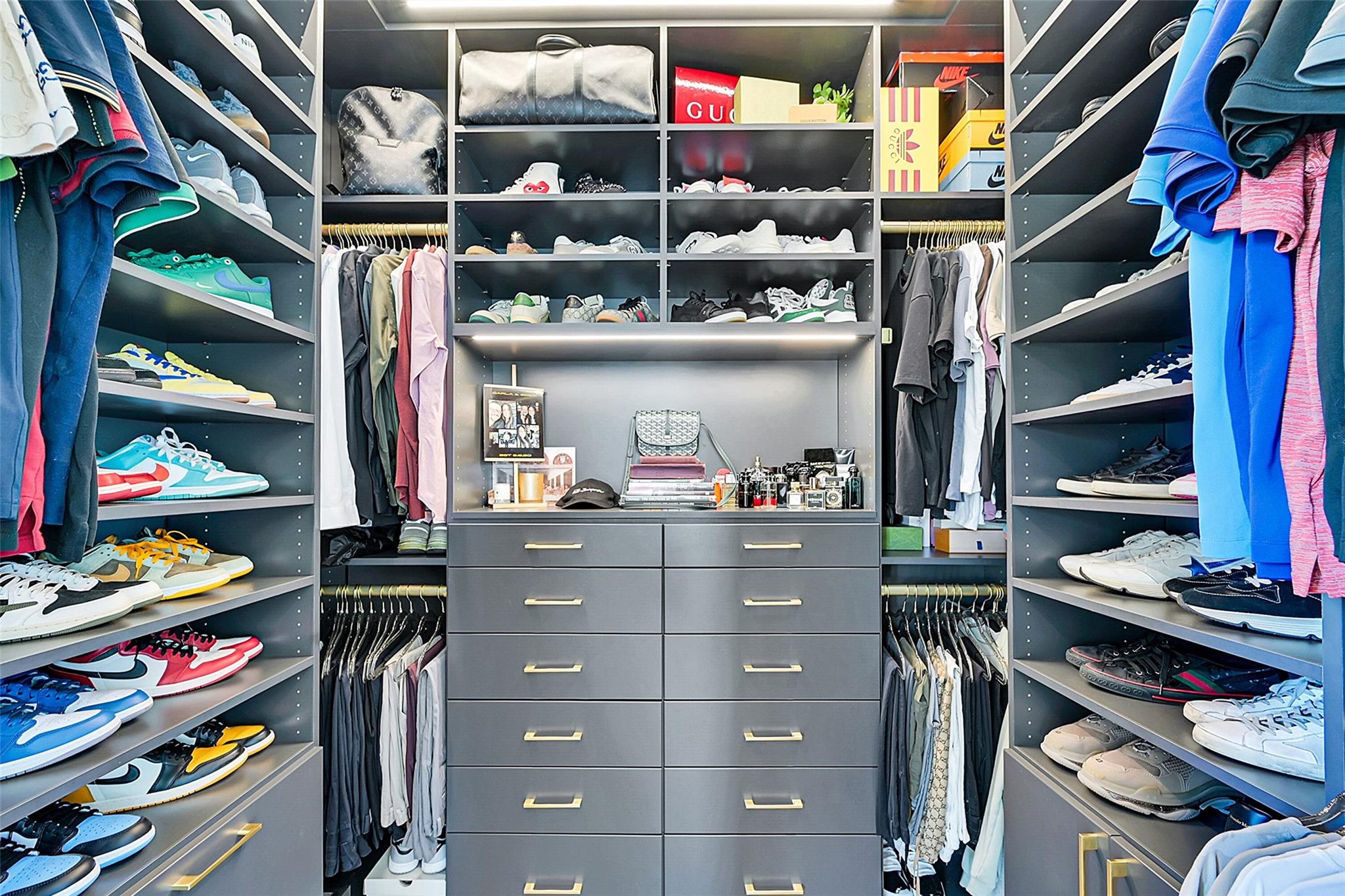 12300 Rhino Oaks drive