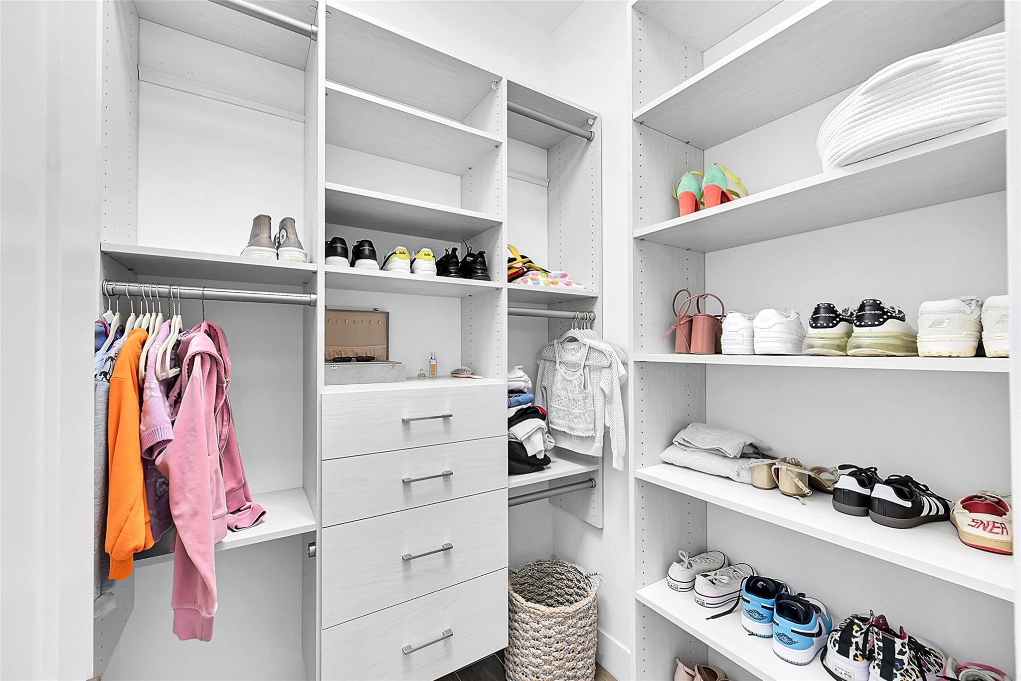 12300 Rhino Oaks drive