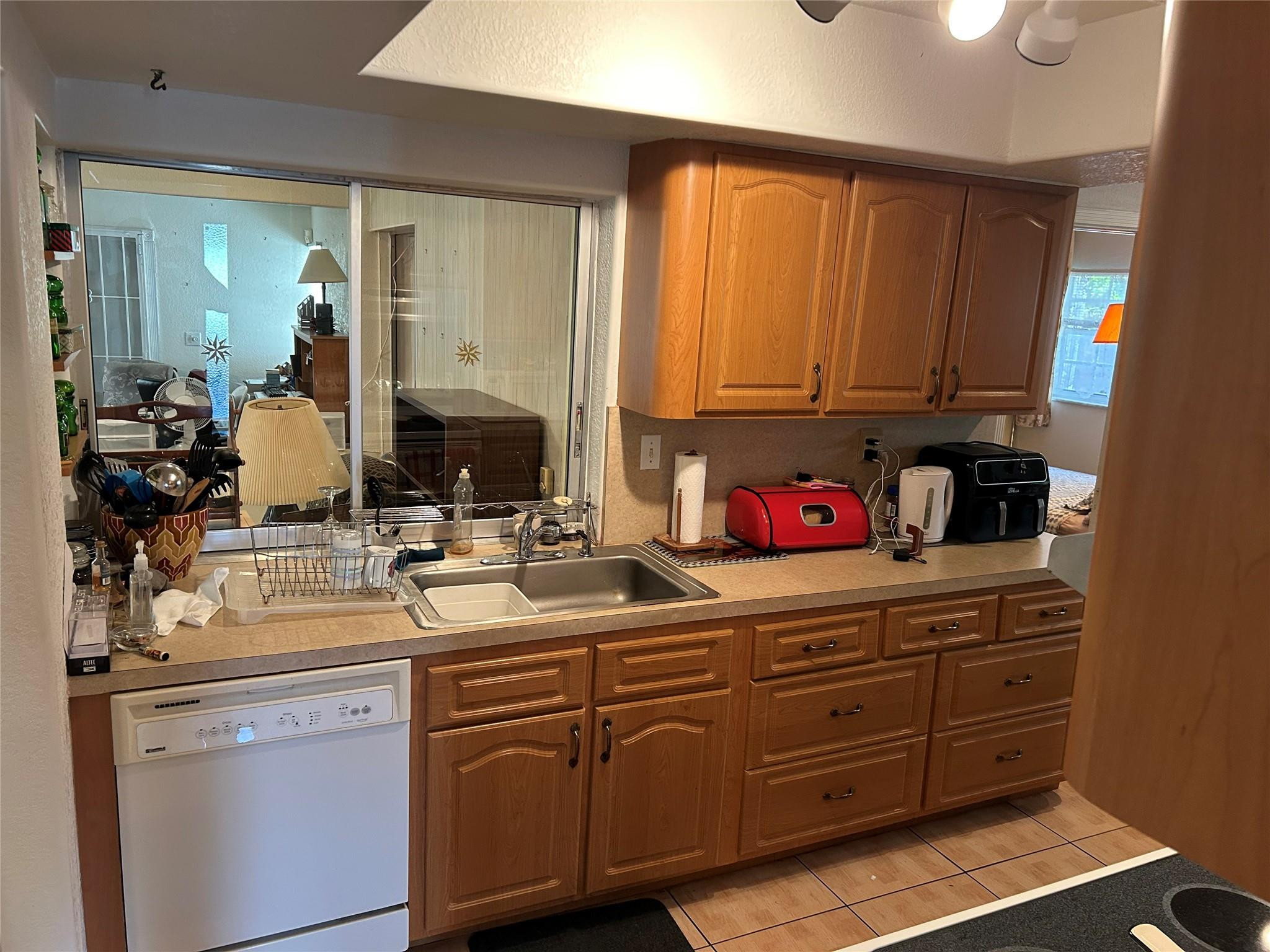 4500 NW 41st St