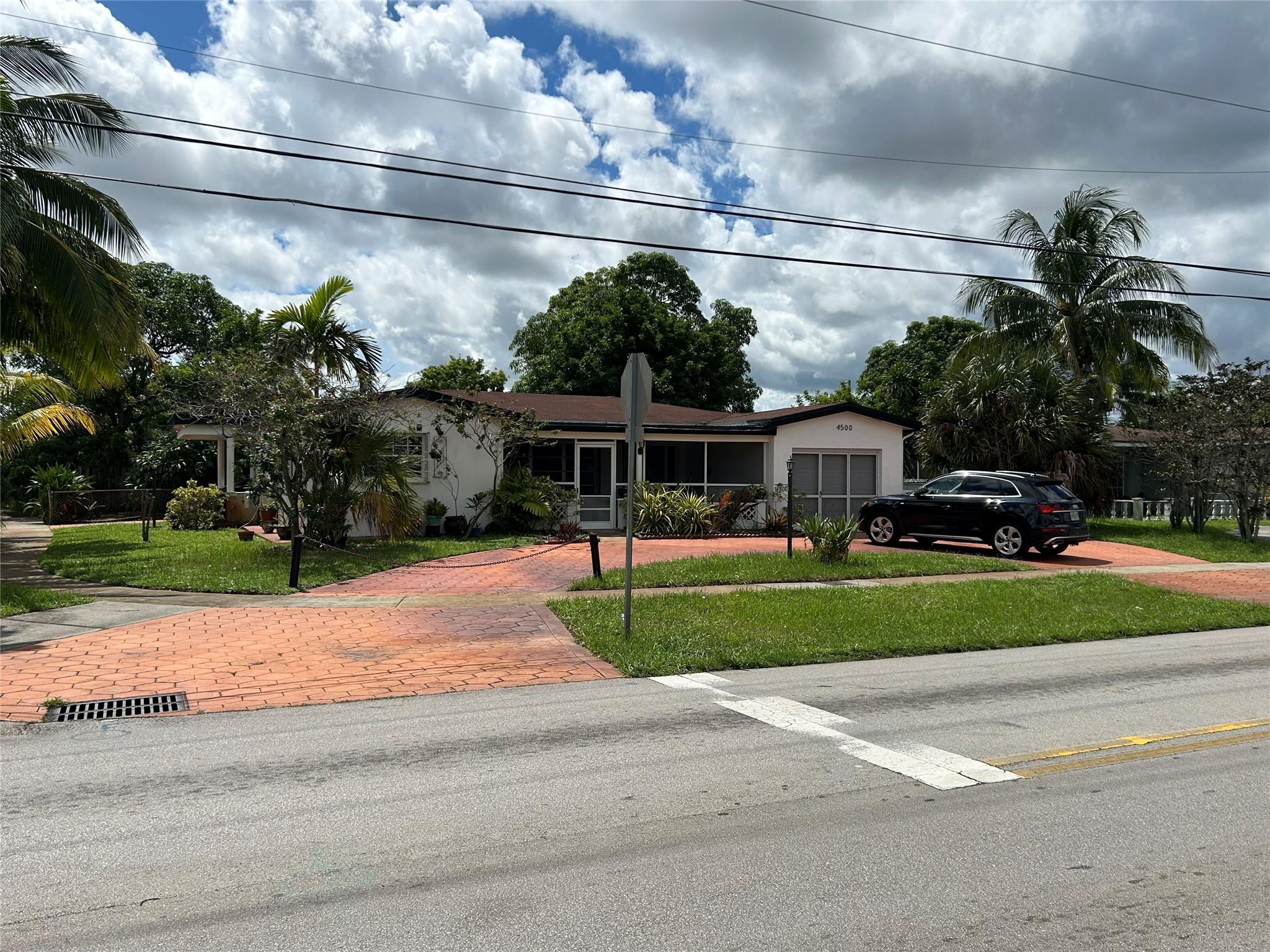 4500 NW 41st St