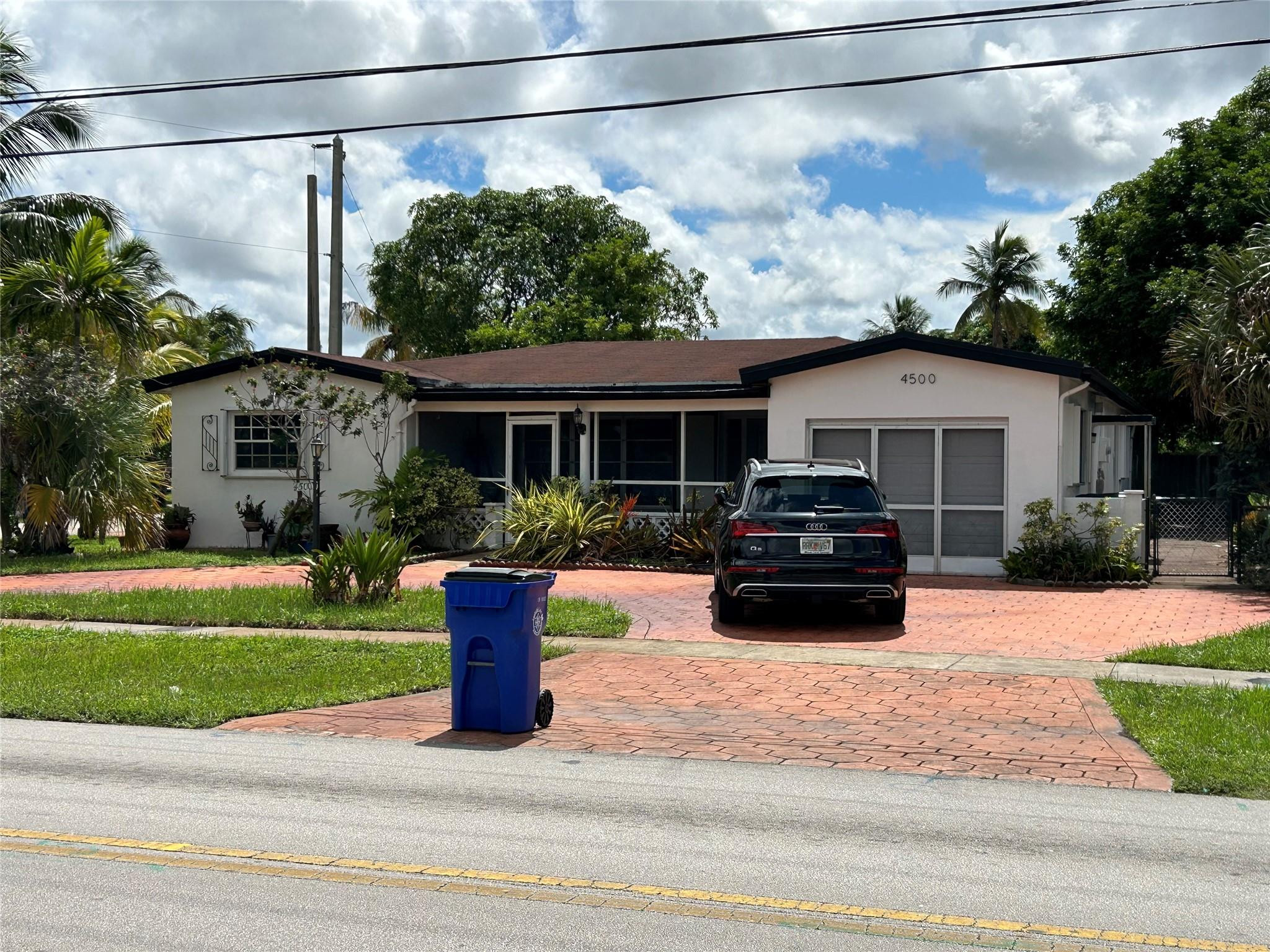 4500 NW 41st St