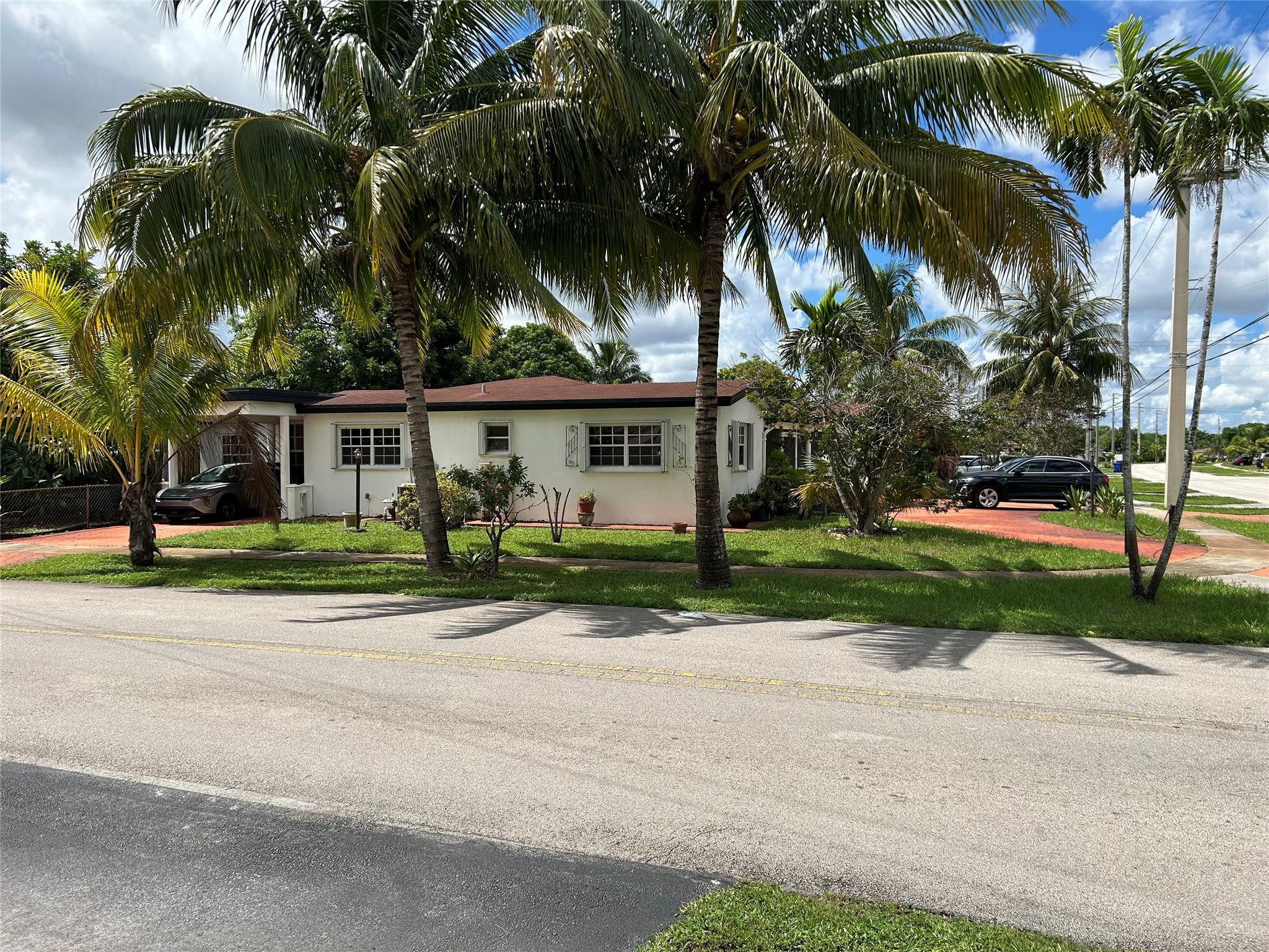 4500 NW 41st St