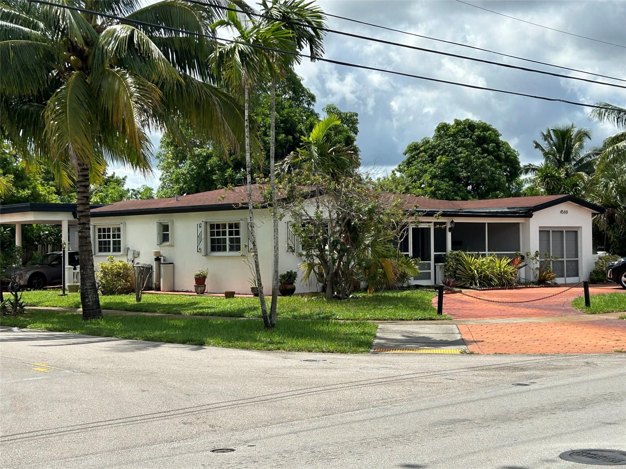 4500 NW 41st St