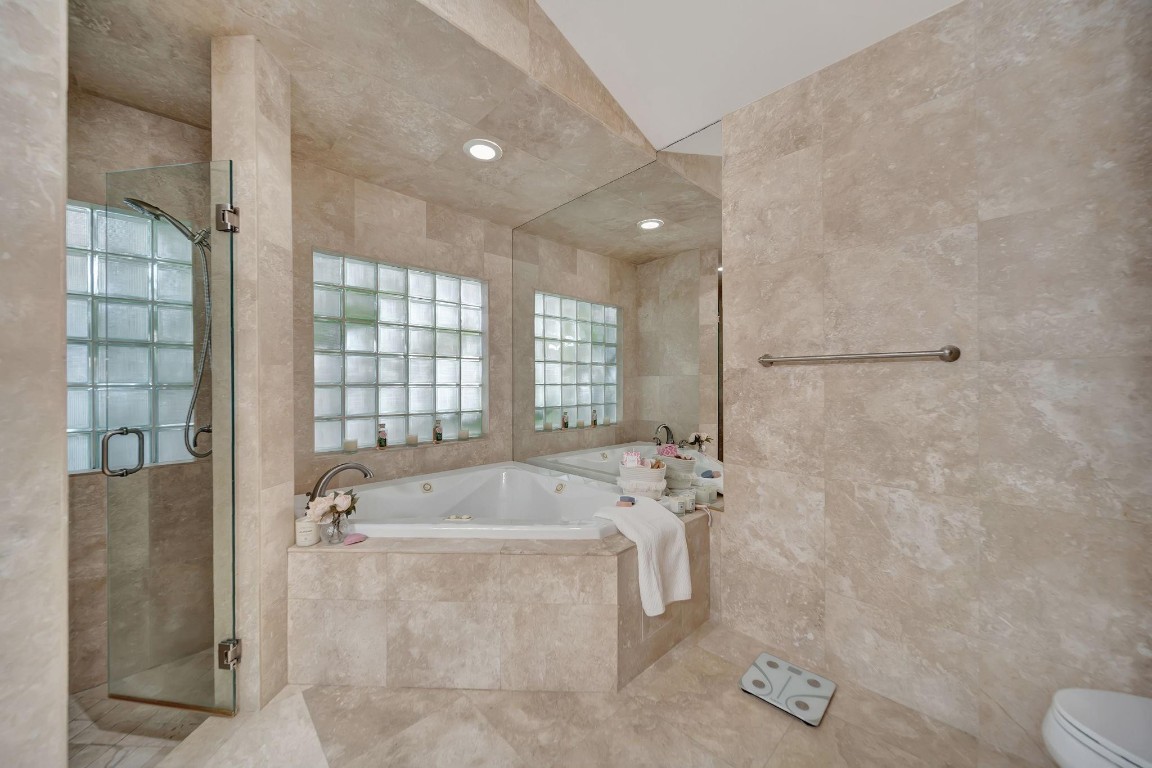 4944 Chardonnay Dr