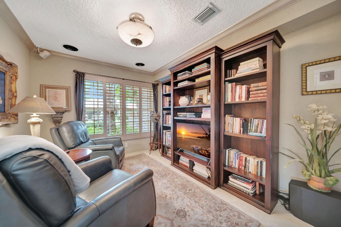 4944 Chardonnay Dr