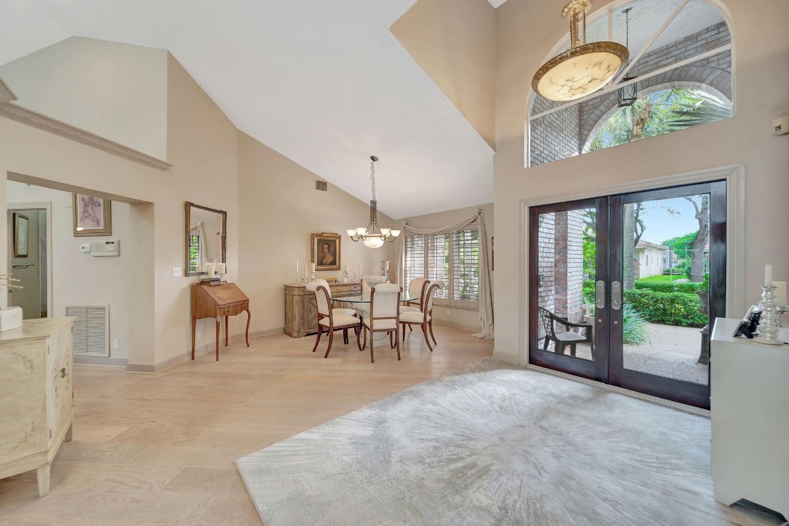 4944 Chardonnay Dr