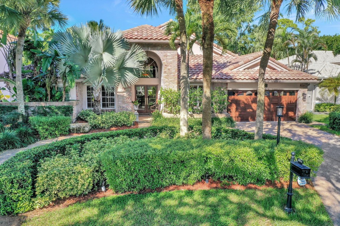 4944 Chardonnay Dr