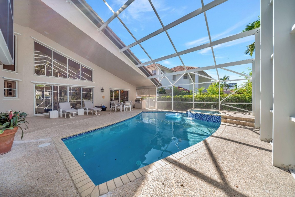 4944 Chardonnay Dr
