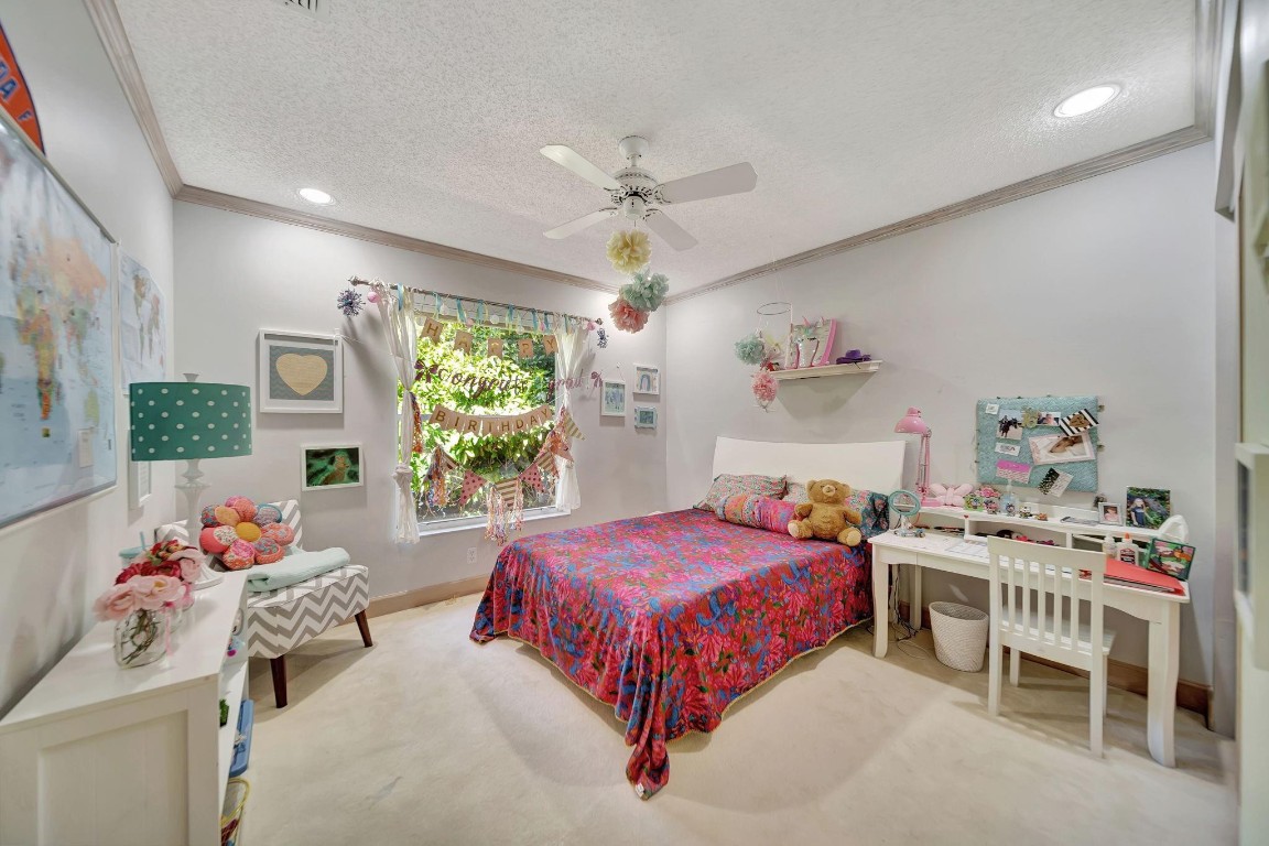 4944 Chardonnay Dr