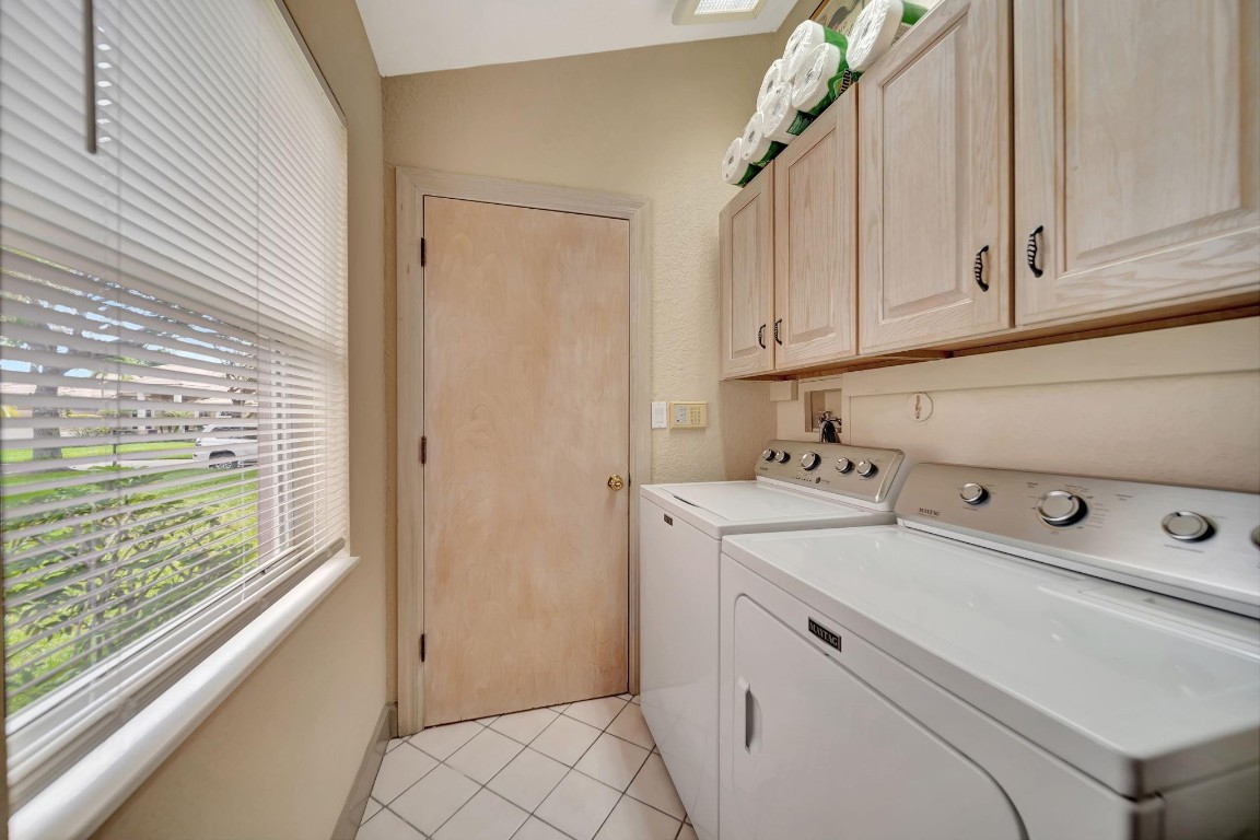 4944 Chardonnay Dr