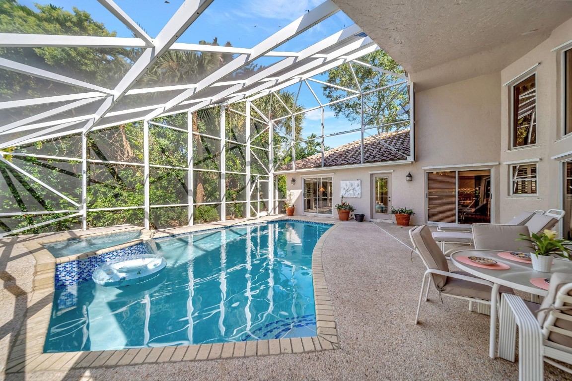 4944 Chardonnay Dr
