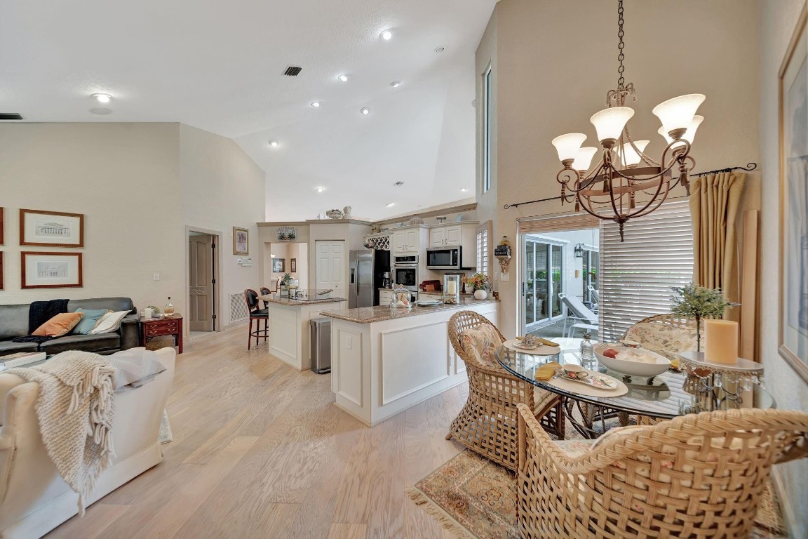 4944 Chardonnay Dr