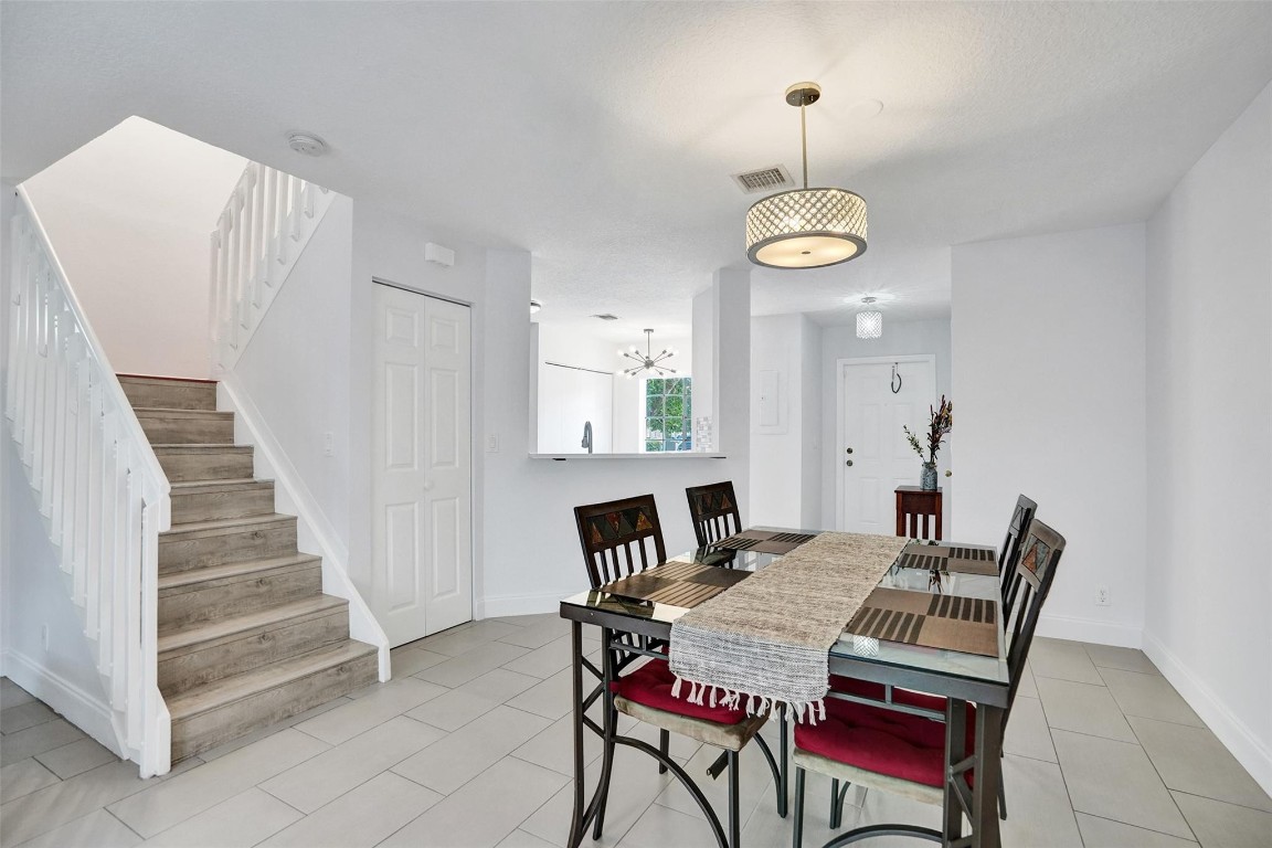 1107 SW 44th Ter 1107