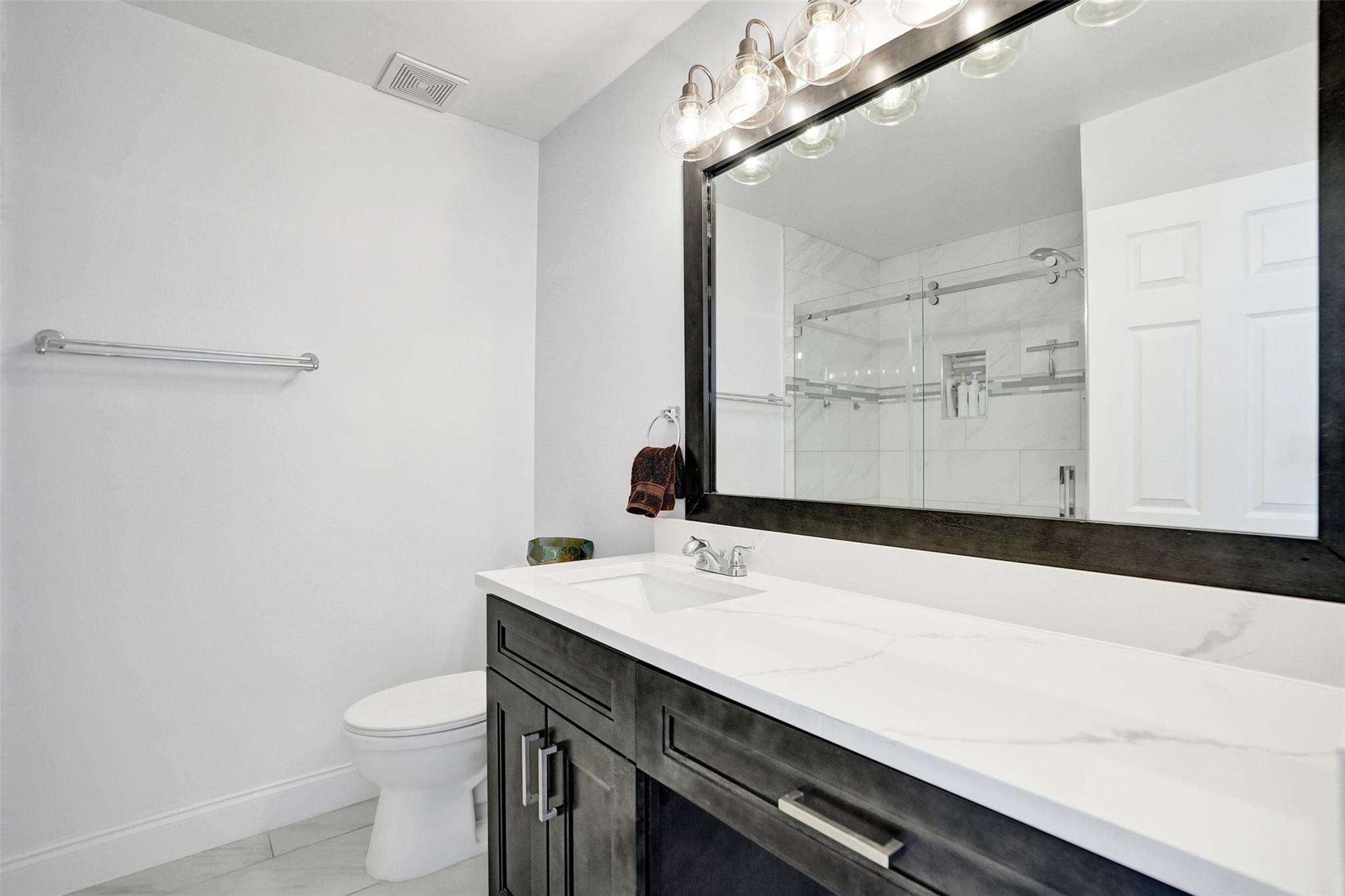 1107 SW 44th Ter 1107