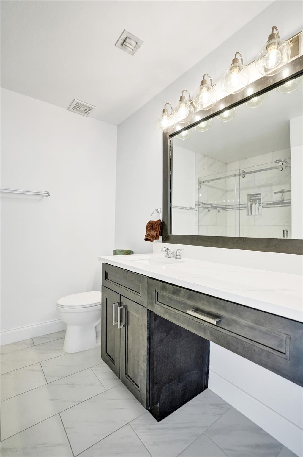 1107 SW 44th Ter 1107