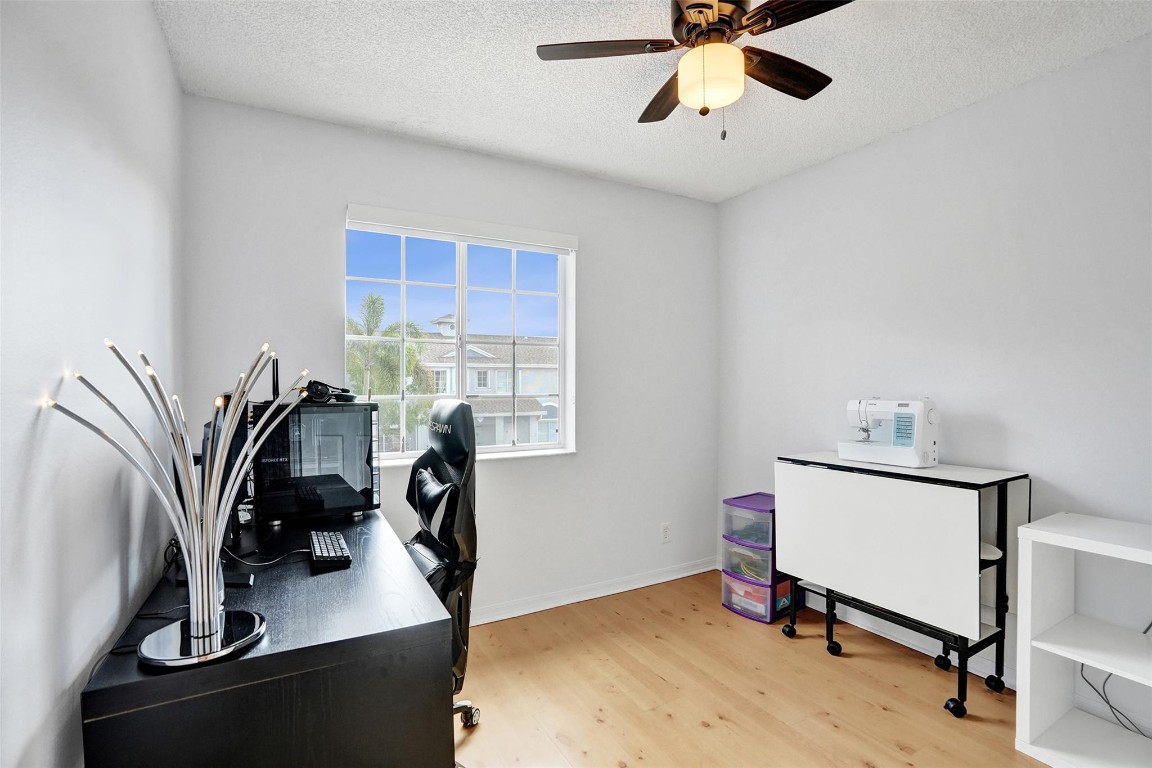 1107 SW 44th Ter 1107