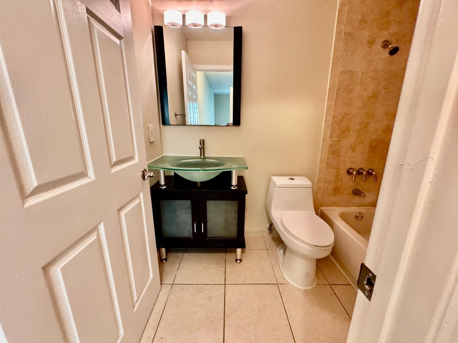 11211 ROYAL PALM BLVD 11211