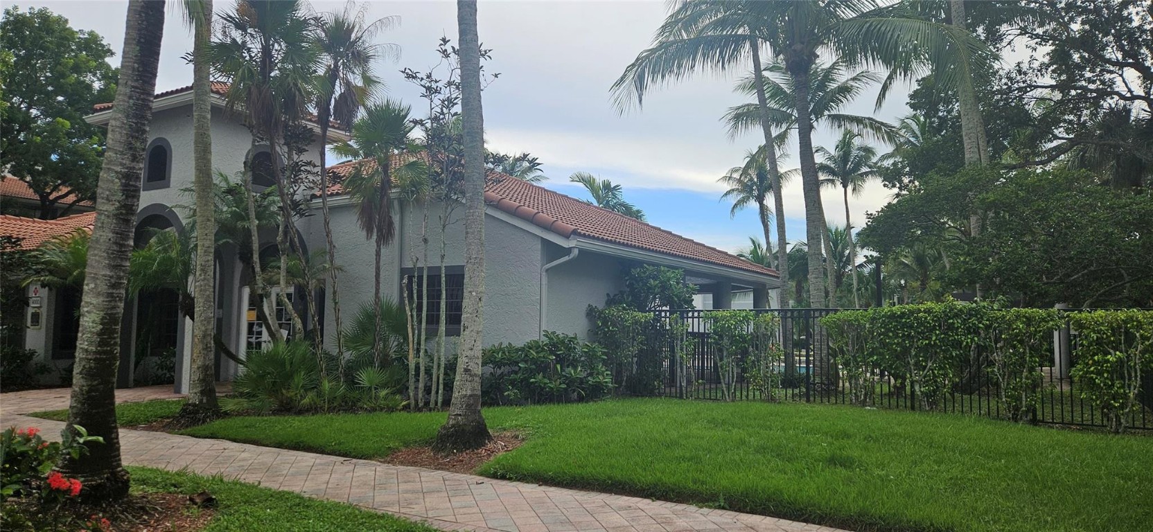 9250 W Atlantic Blvd 928