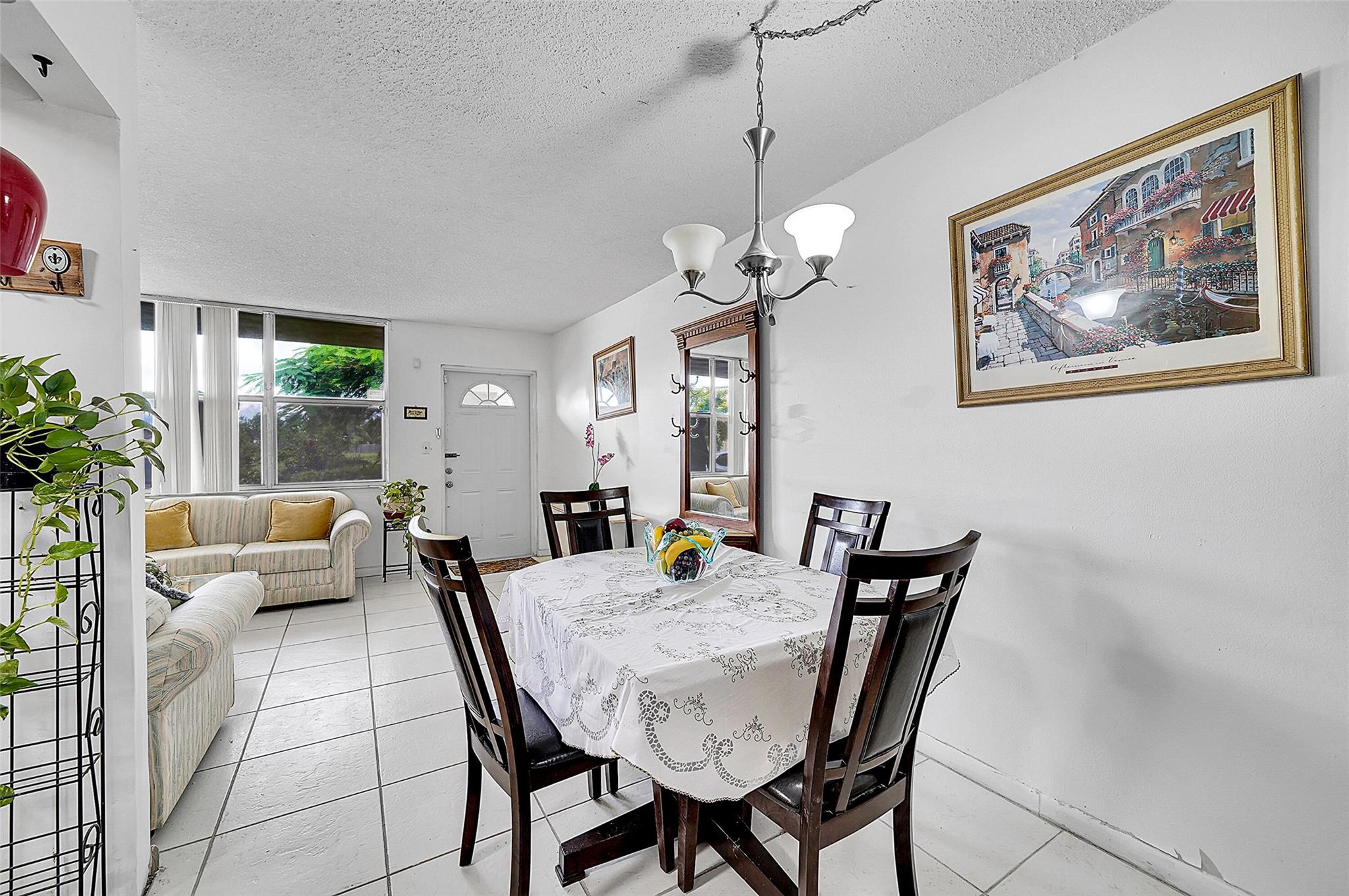 9061 Sunrise Lakes Blvd 102