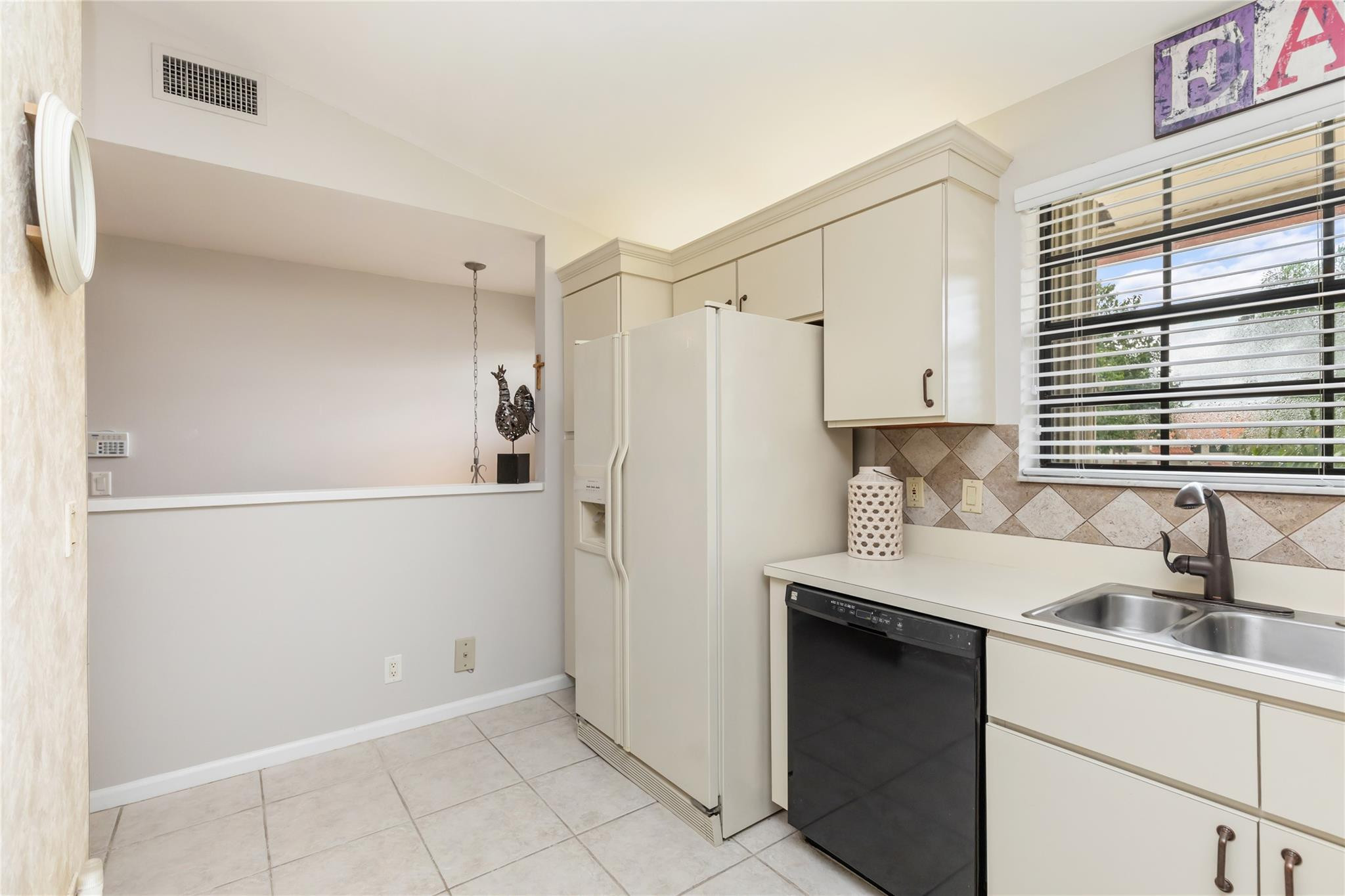 206 Congressional Way 206