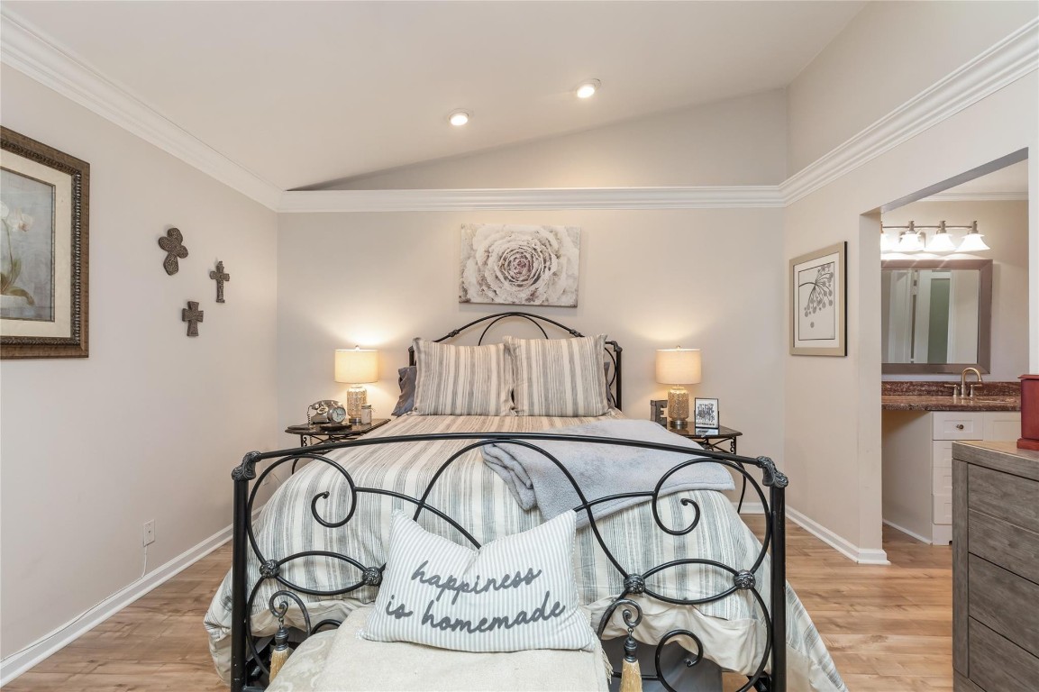 206 Congressional Way 206