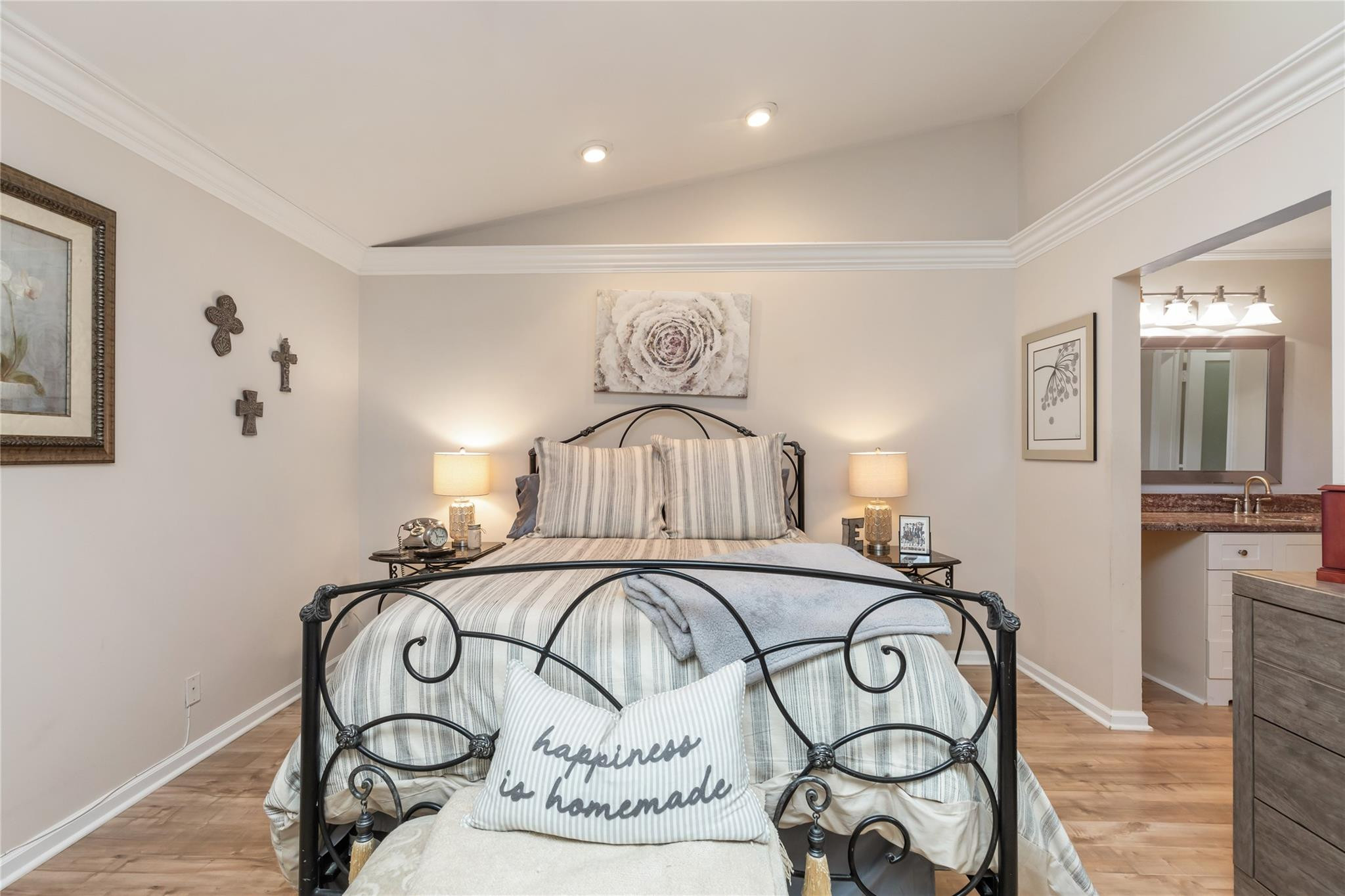 206 Congressional Way 206