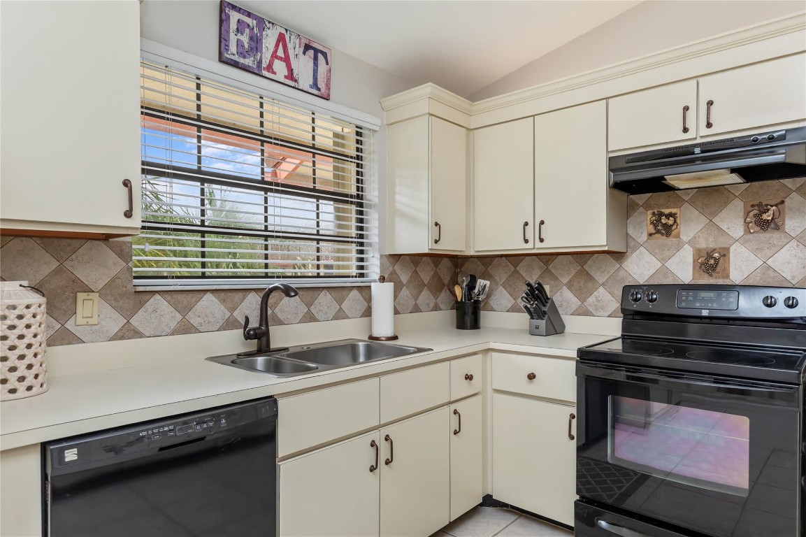 206 Congressional Way 206