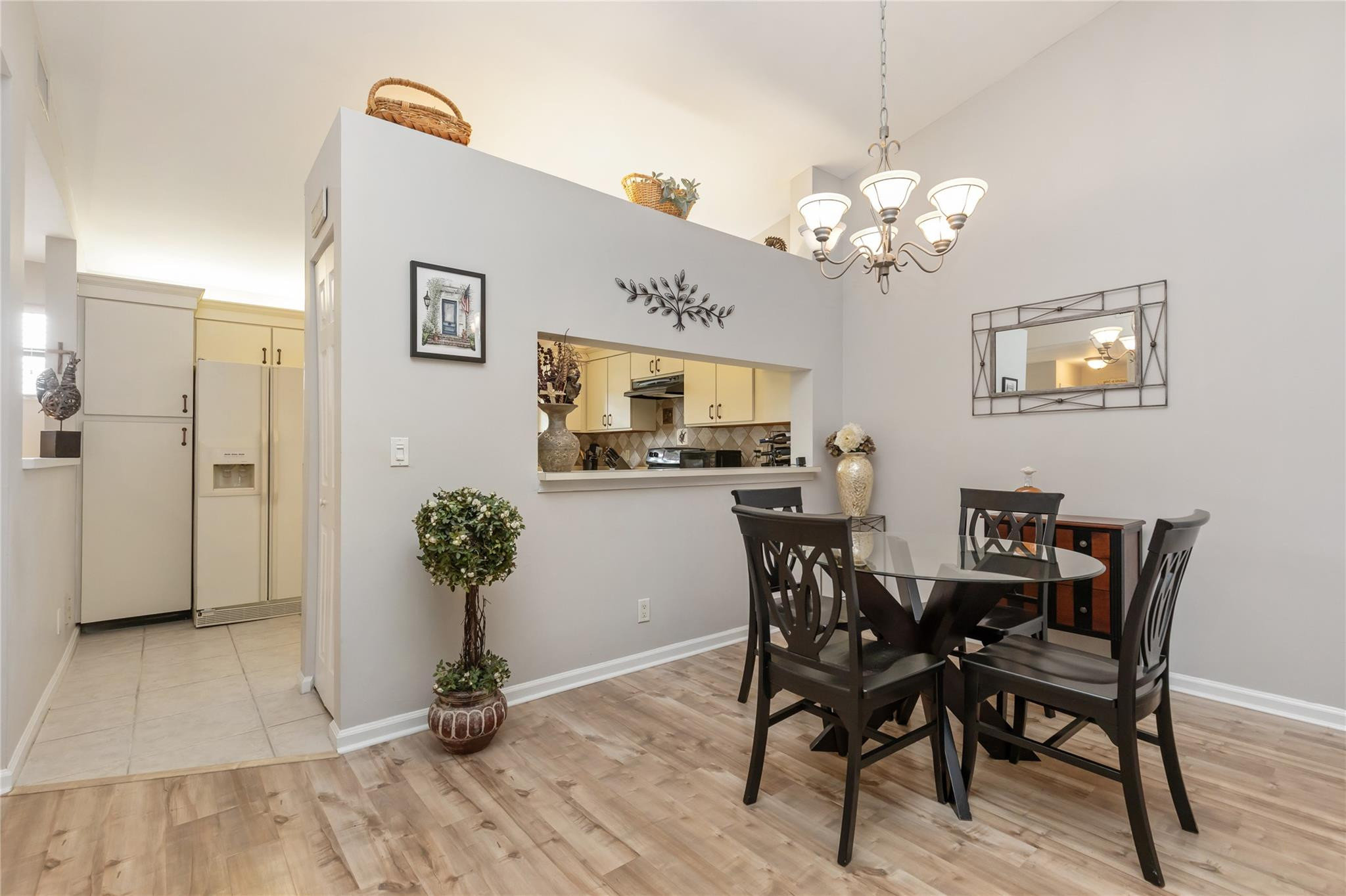 206 Congressional Way 206