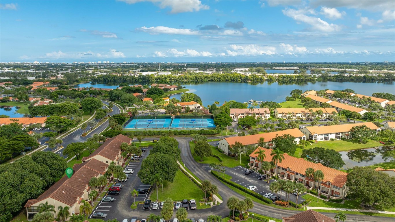 206 Congressional Way 206