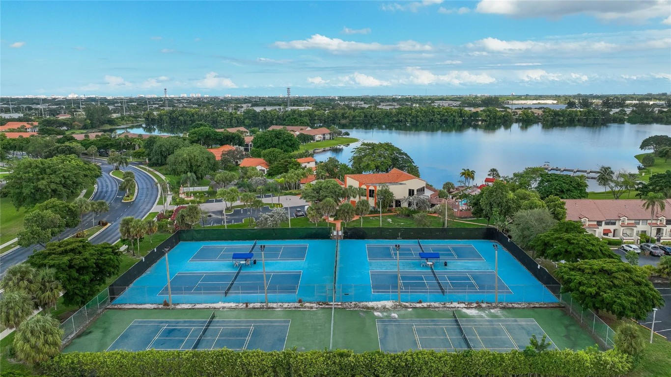 206 Congressional Way 206