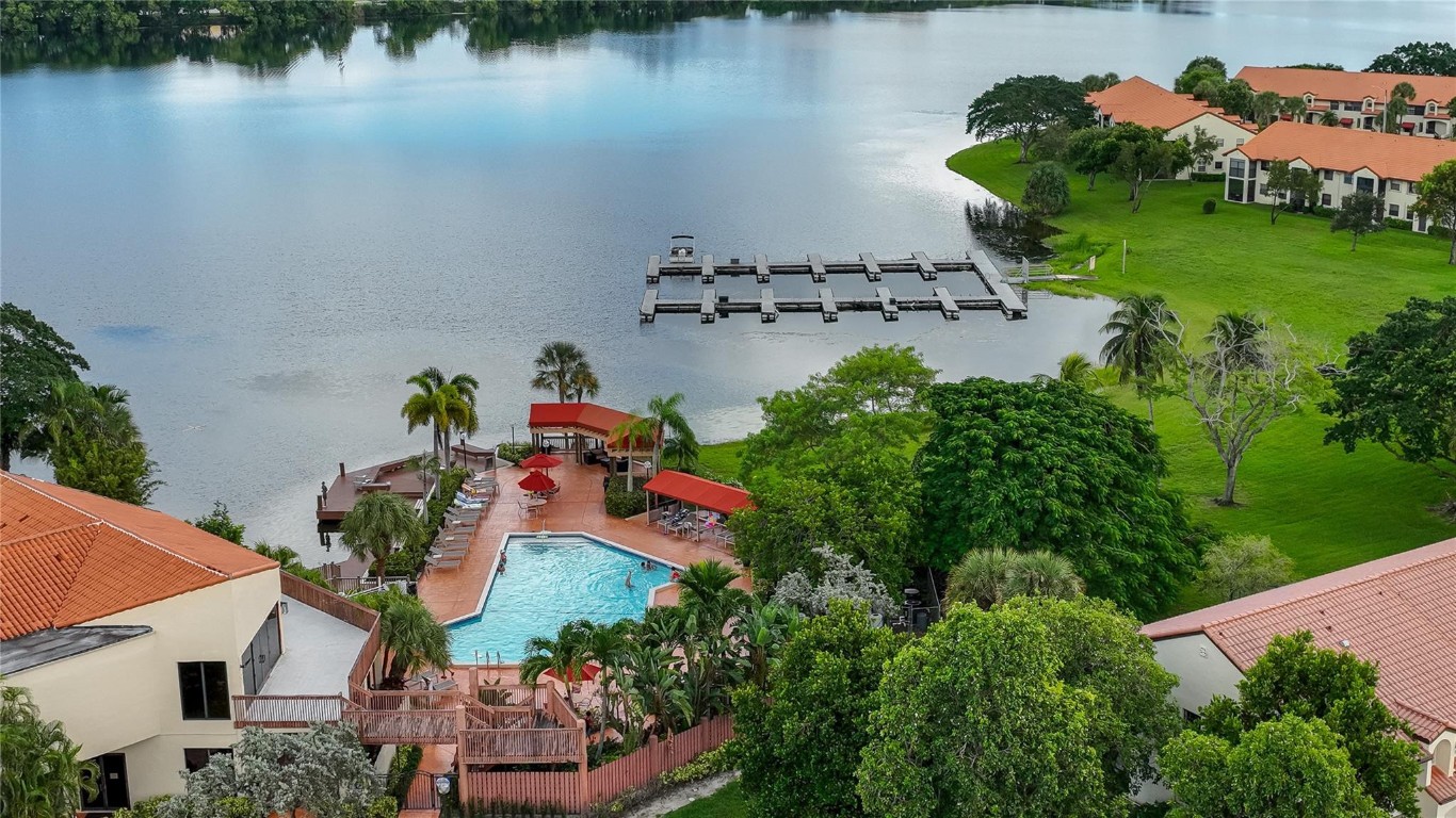 206 Congressional Way 206